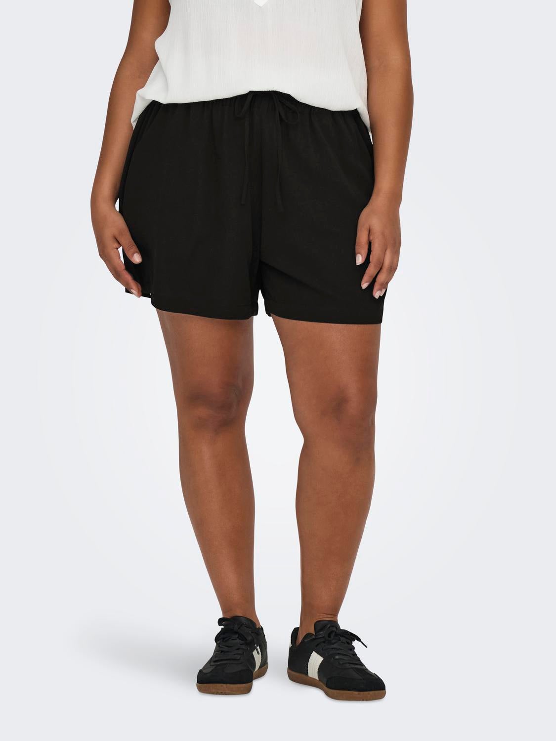 CARLUX Normal geschnitten Shorts Black