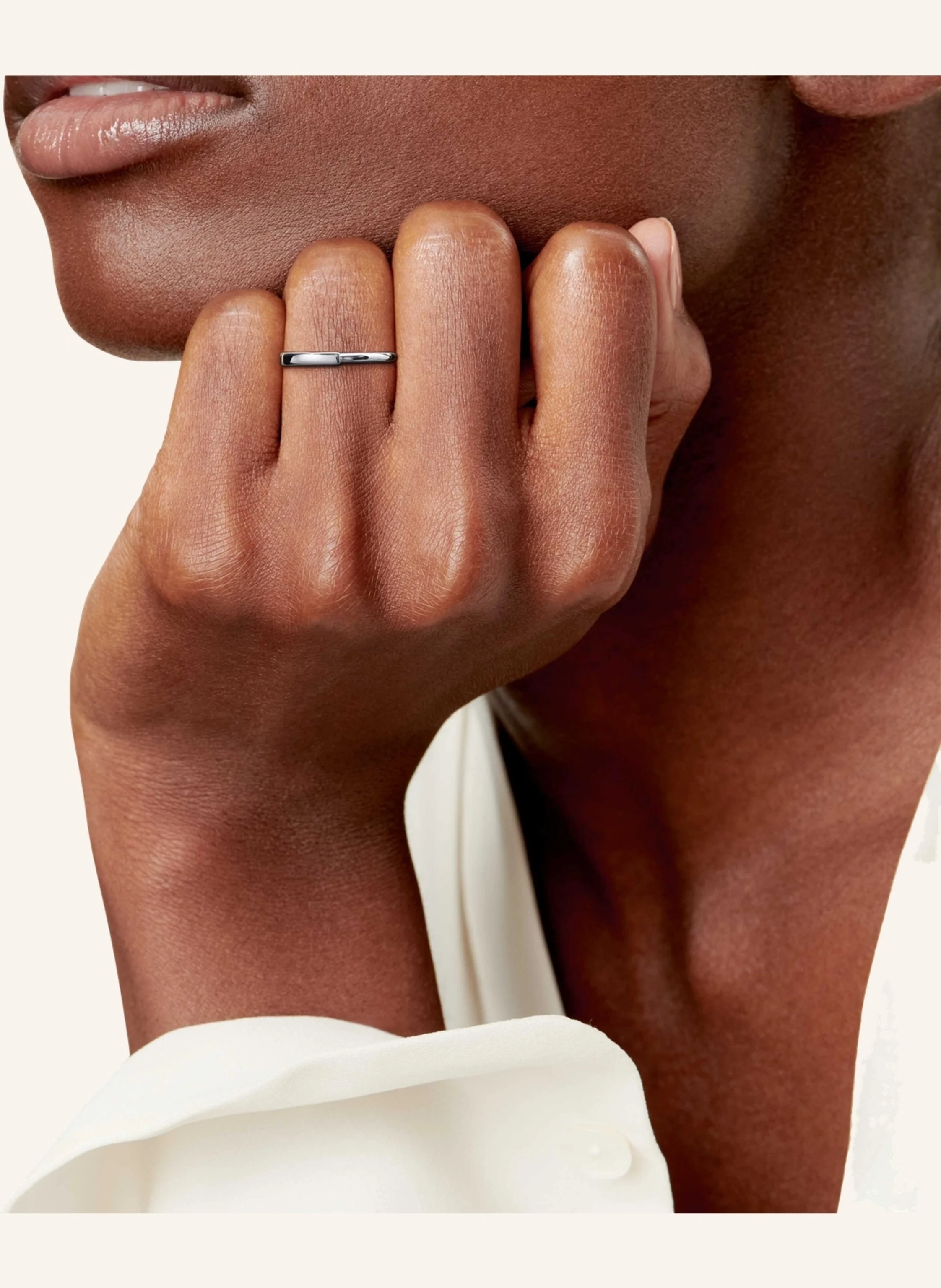 TIFFANY & Co. Tiffany Lock RING aus 18 Karat Weißgold mit Diamanten im runden Brillantschliff