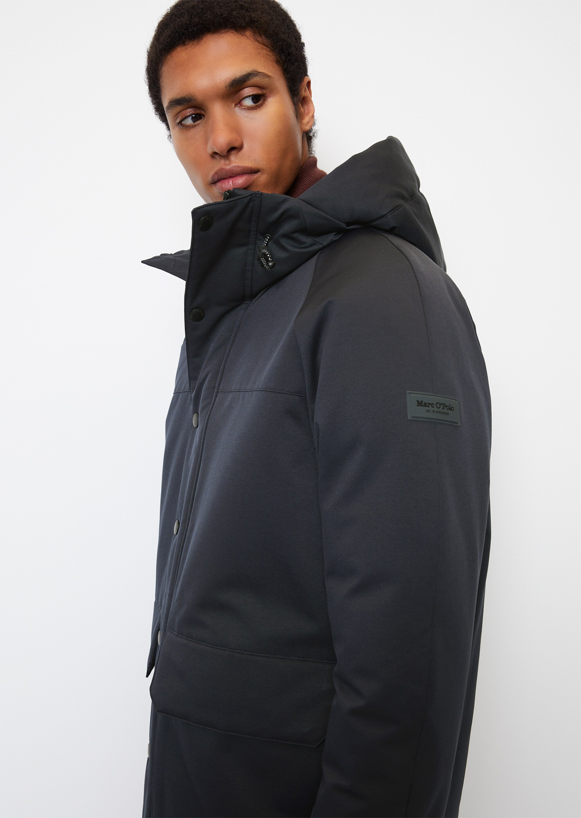 Kapuzen-Jacke regularmit Wattierung von Unifi REPREVE®