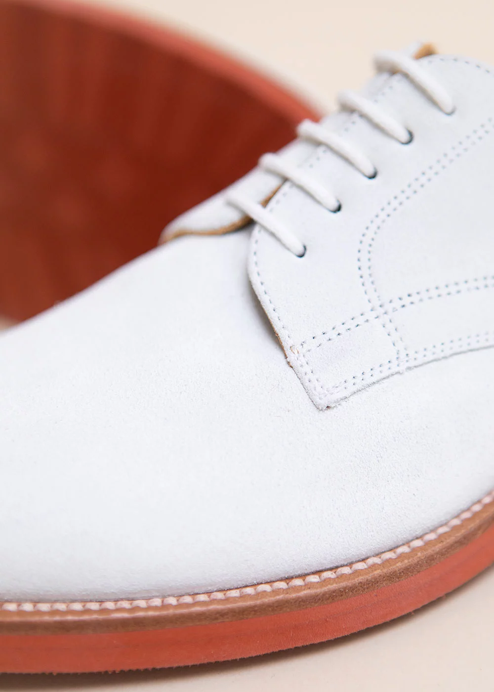 NEW BUCK VELOURS BLANC SEMELLE CRANTEE MICRO ROUGE
