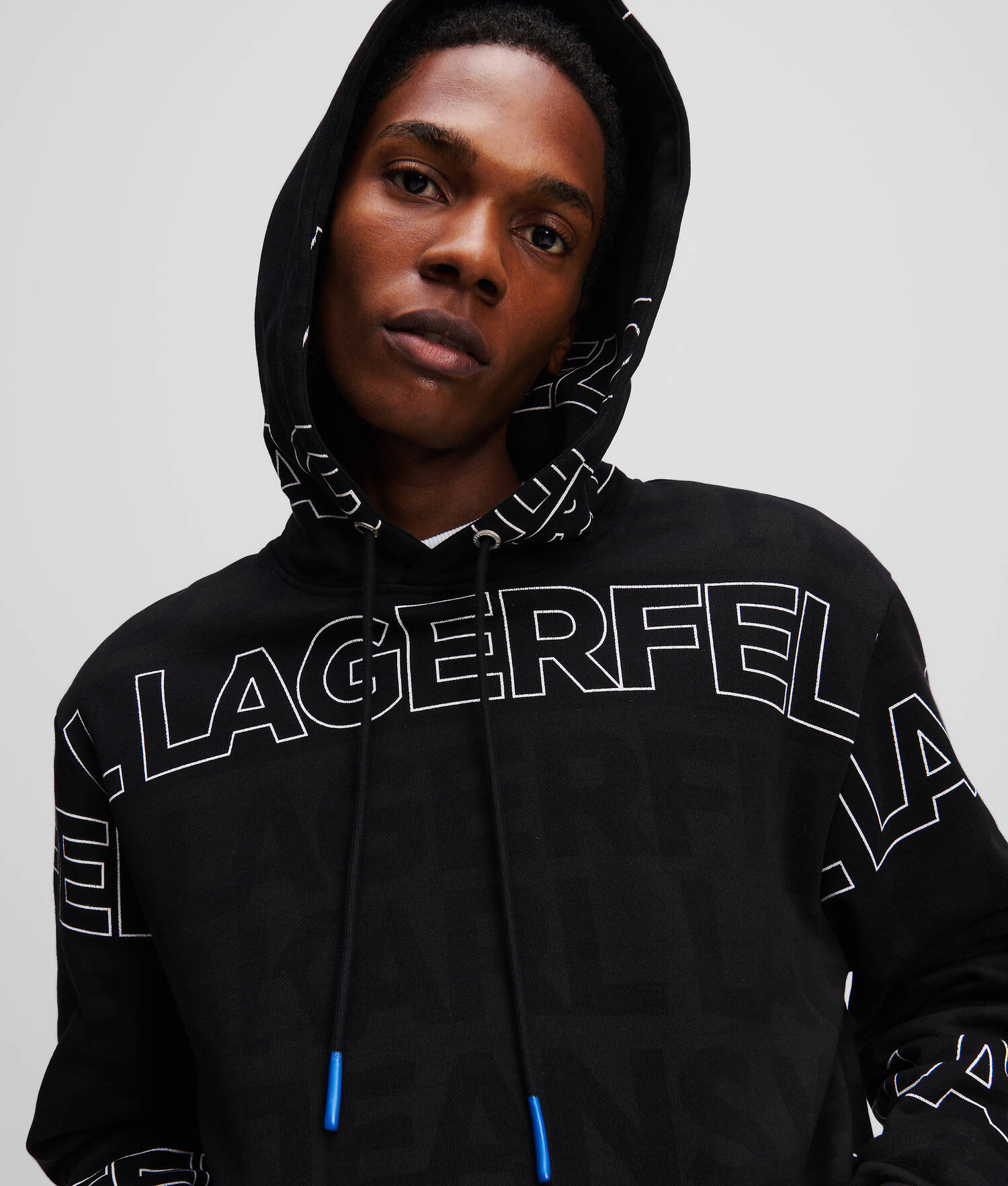 SWEAT À CAPUCHE AVEC LOGO KLJ FAÇON ALL-OVER
