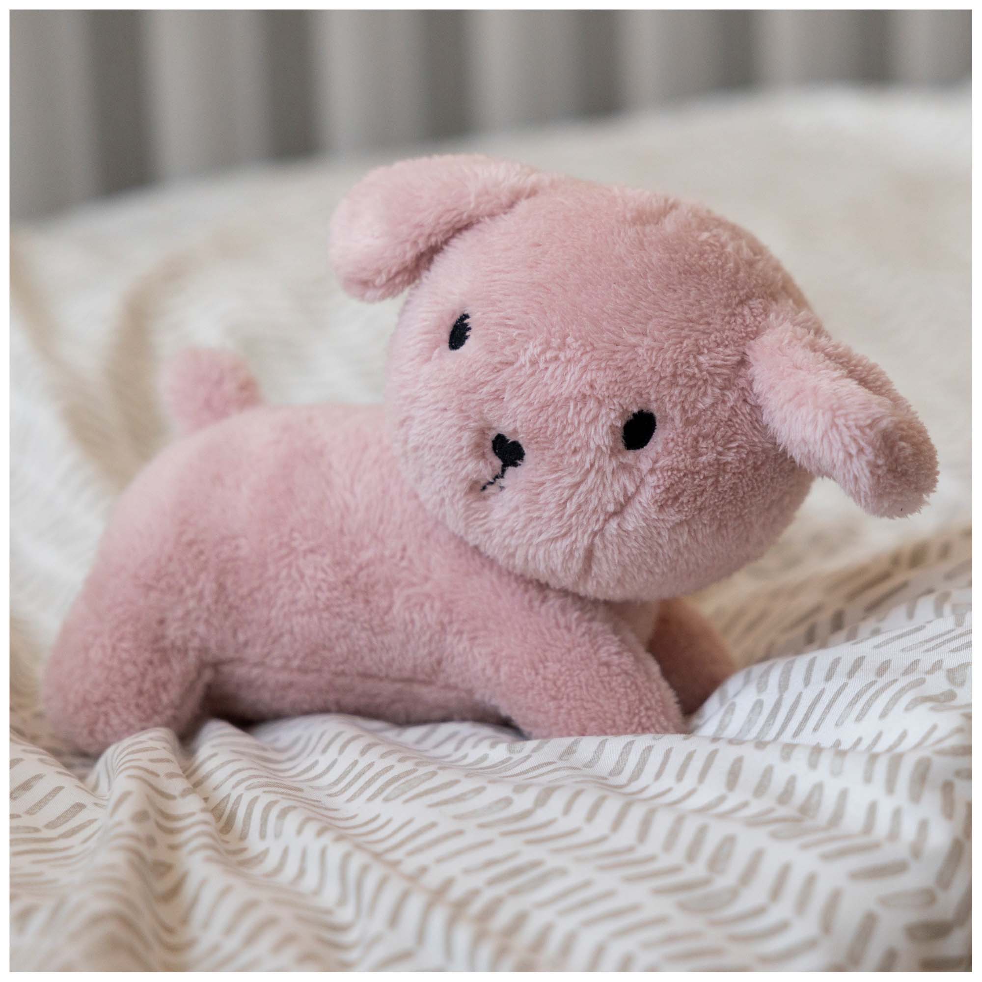 Nijntje Snuffie knuffel Fluffy Pink 25cm roze