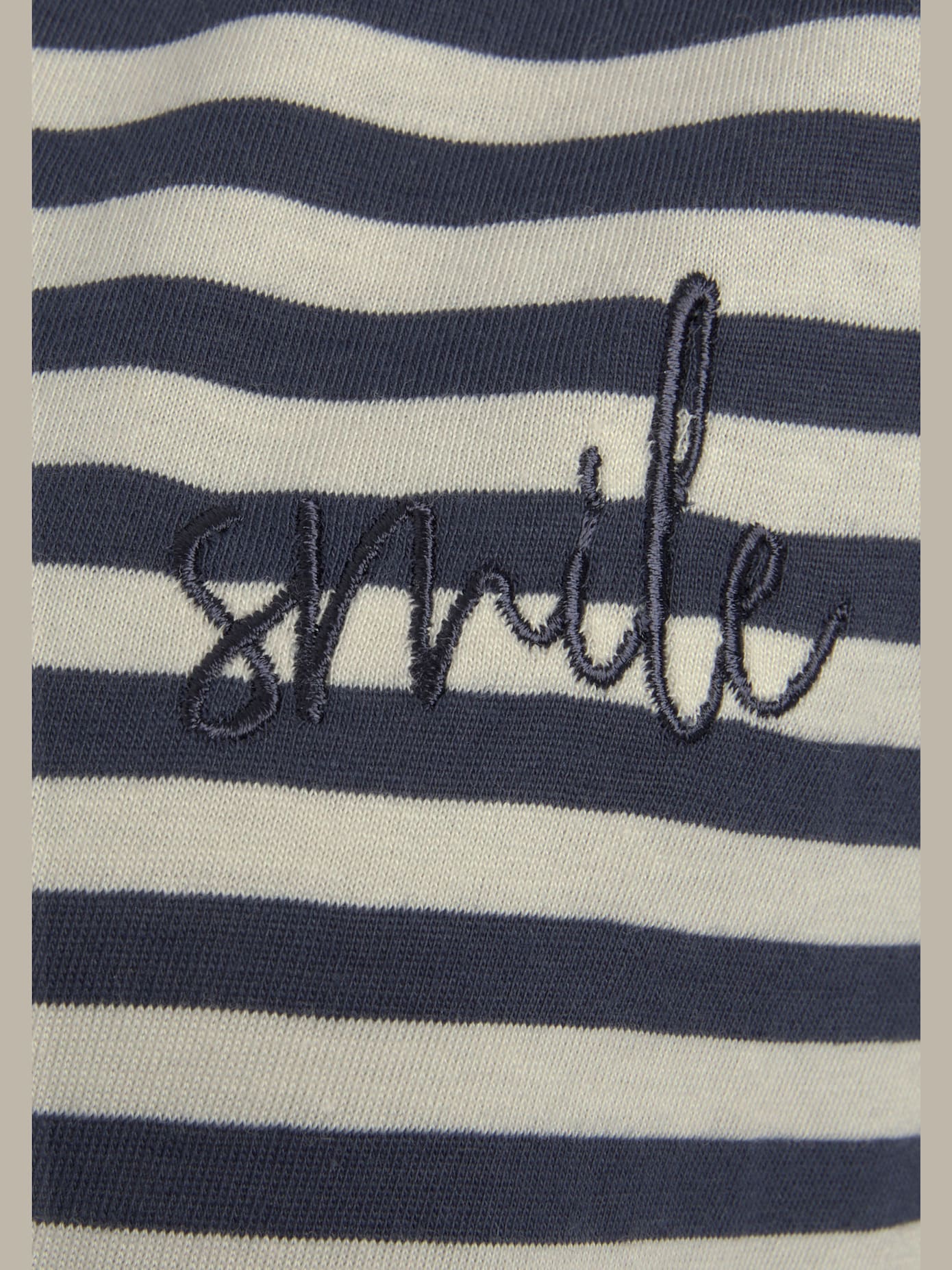 Chemise de nuit t-shirt de nuit rayé avec broderie