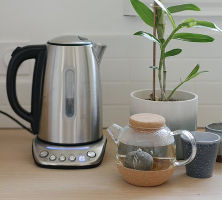 Bouilloire Kottea KT102 température réglable Inox 1.7L + 2 Verres Mila 25 cl