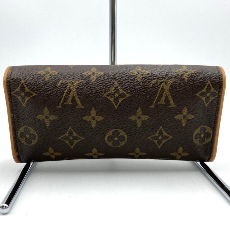 Louis Vuitton Vintage Louis Vuitton Clutch Brown