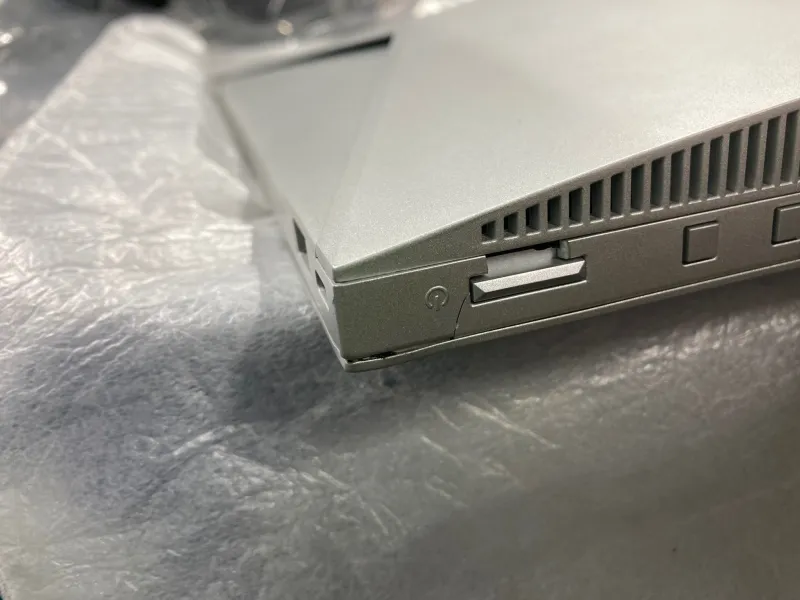 [OUTLET] - HP EliteOne 800 G6 - Alt-i-én - Intel® Core™ i7 10700 / 2.9 GHz - vPro - RAM 16 GB - SSD 512 GB - NVMe, TLC - Intel® UHD Graphics 630 - GigE - WLAN: 802.11a/b/g/n/ac/ax, Bluetooth 5.1 - Win 10 Pro 64-bit - skærm: LED 27