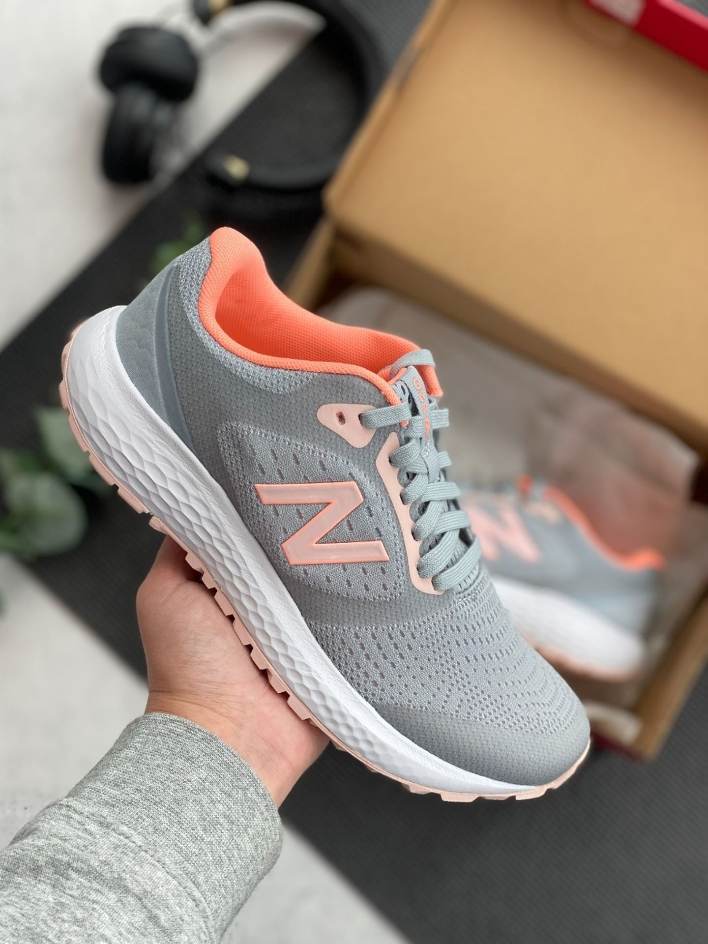 New Balance 520