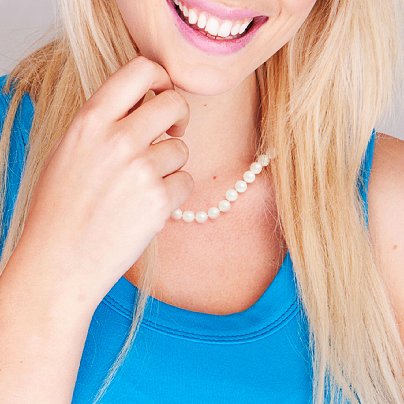 Mitzuko Collier Rang Perles d'Eau Douce blanches or blanc