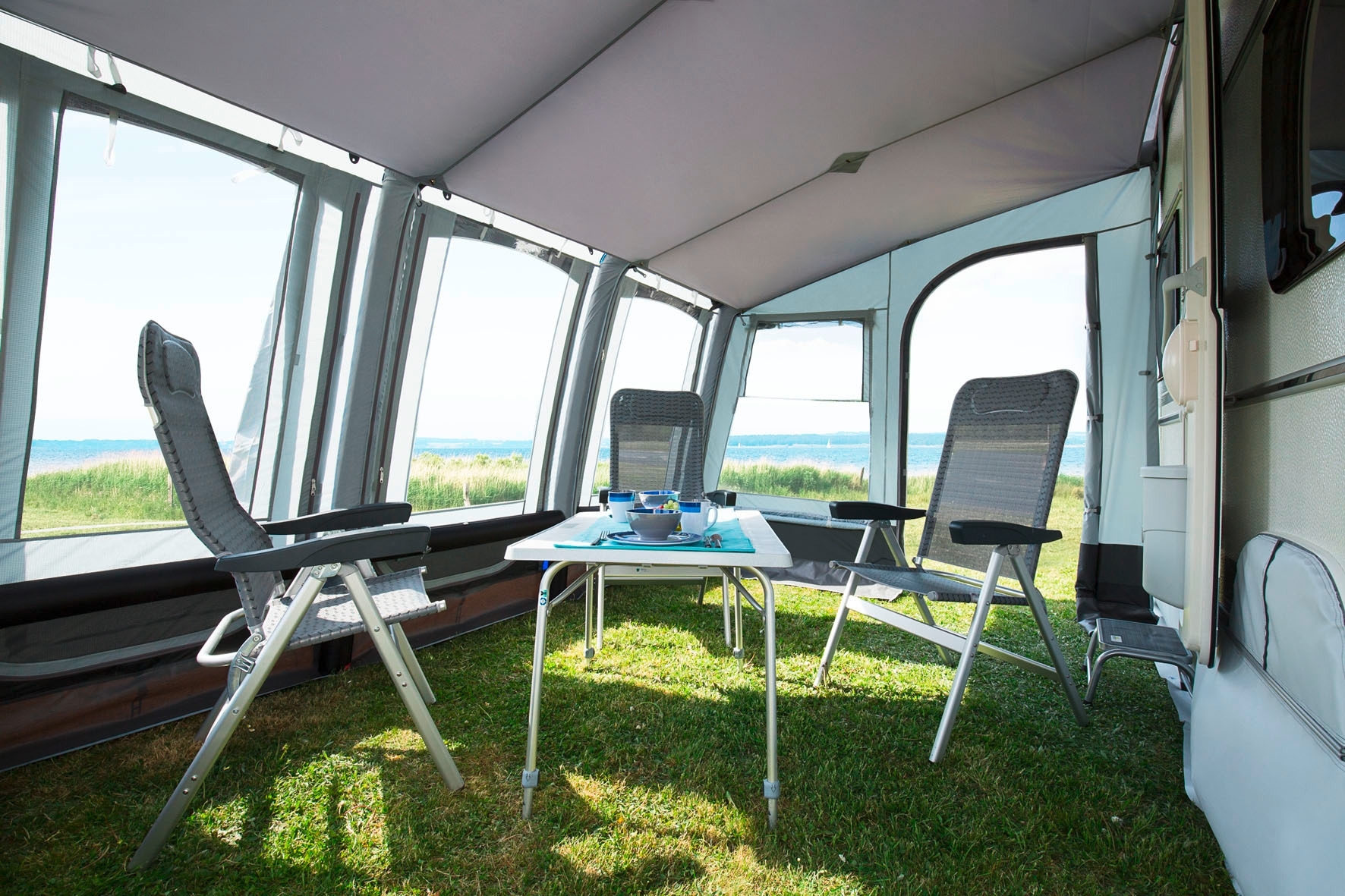 DWT Space Air HQ 375 XL aufblasbares Luftvorzelt Anbauhöhe 265 - 280 cm