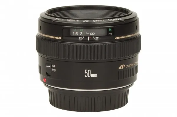 Canon EF - Objektiv - 50 mm - f/1.4 USM - Canon EF - for EOS 1000, 1D, 50, 500, 5D, 7D, Kiss F, Kiss X2, Kiss X3, Rebel T1i, Rebel XS, Rebel XSi