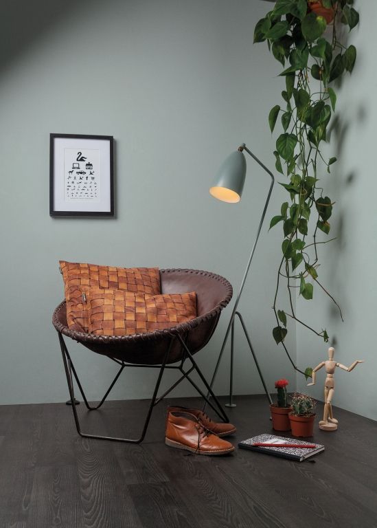 Gubi Gräshoppa vloerlamp warm grey