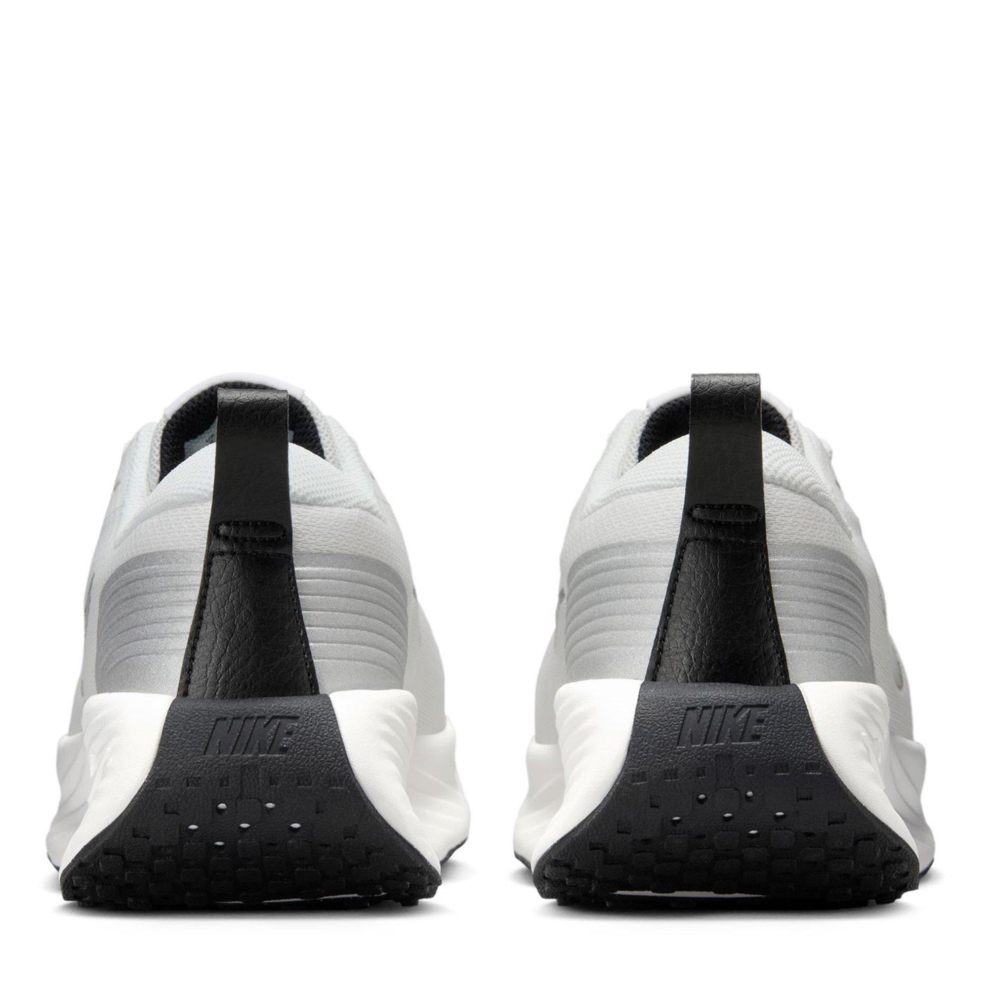 Nike Promina