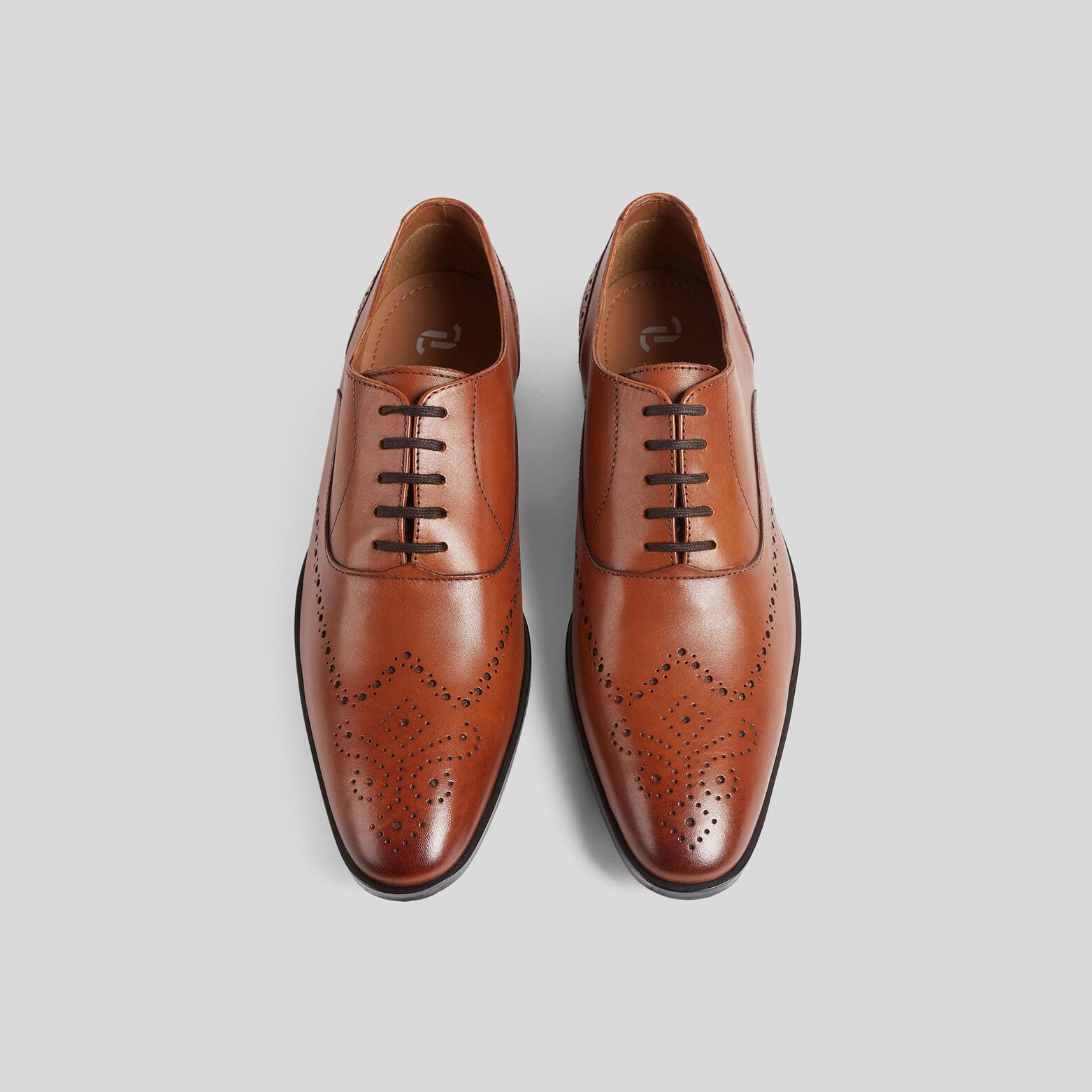 Chaussures Richelieu bouts fleuris Camel