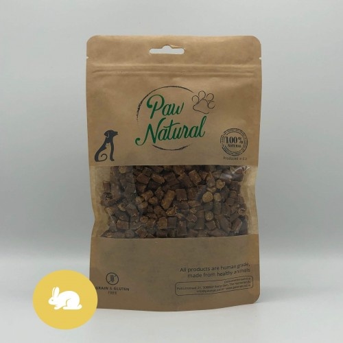 Petiscos naturais com sabor de coelho da Paw para cães.