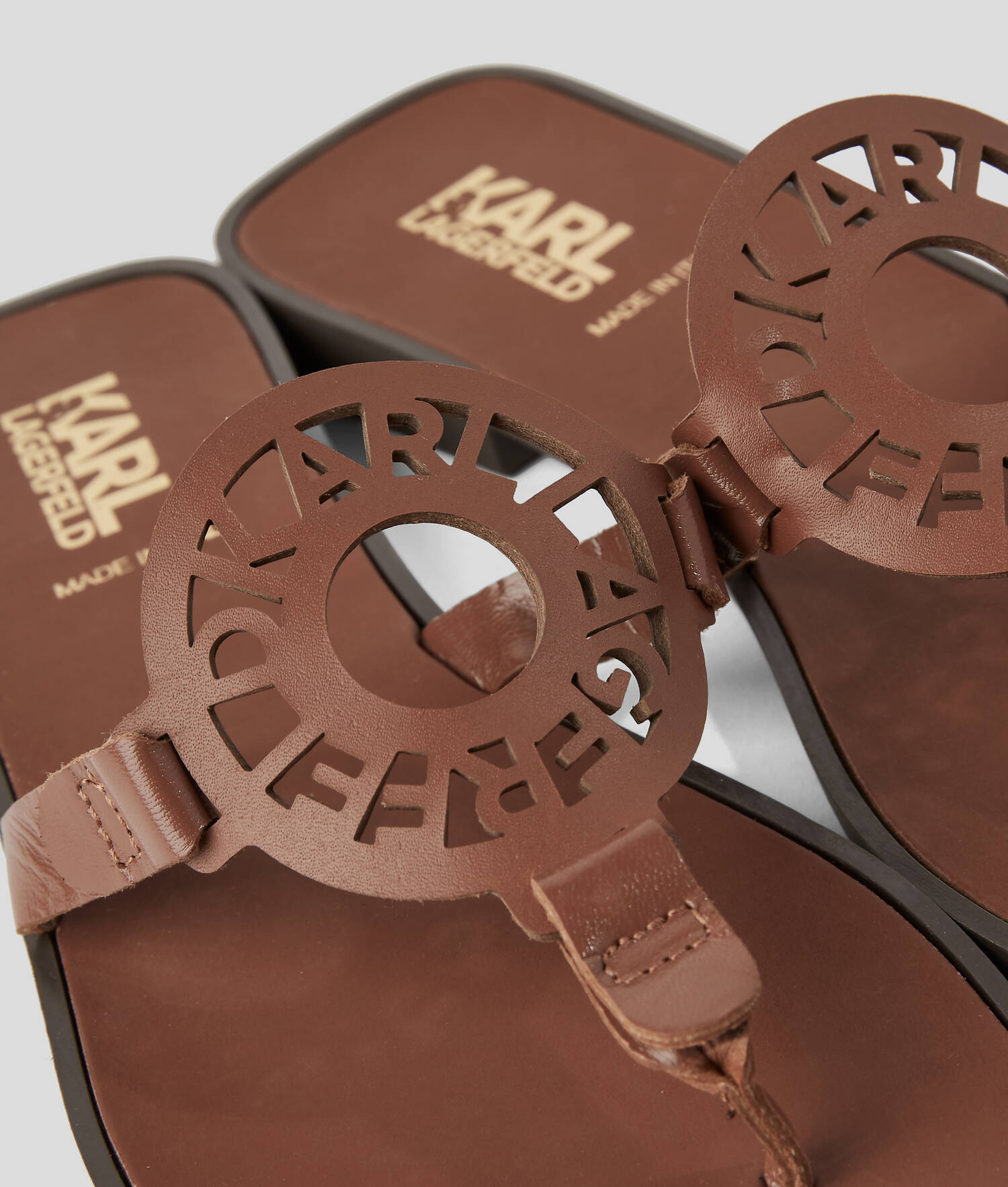 SANDALES À LANIÈRE EN FORME D'ANNEAU AVEC LOGO KL