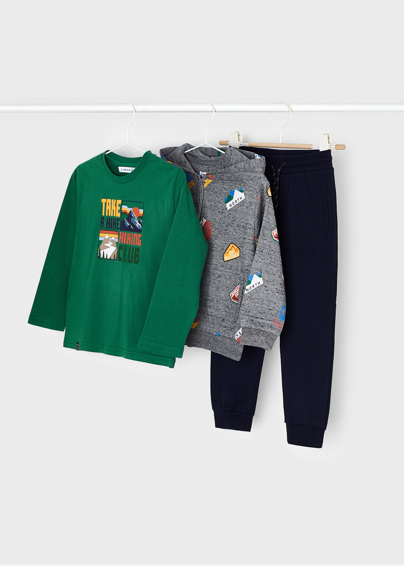 Conjunto de treino estampado de 3 peças para meninos