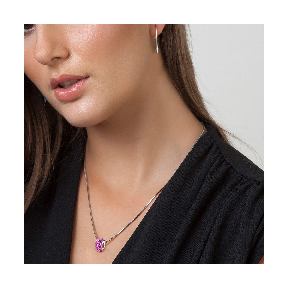 Collier orné de Cristaux scintillants