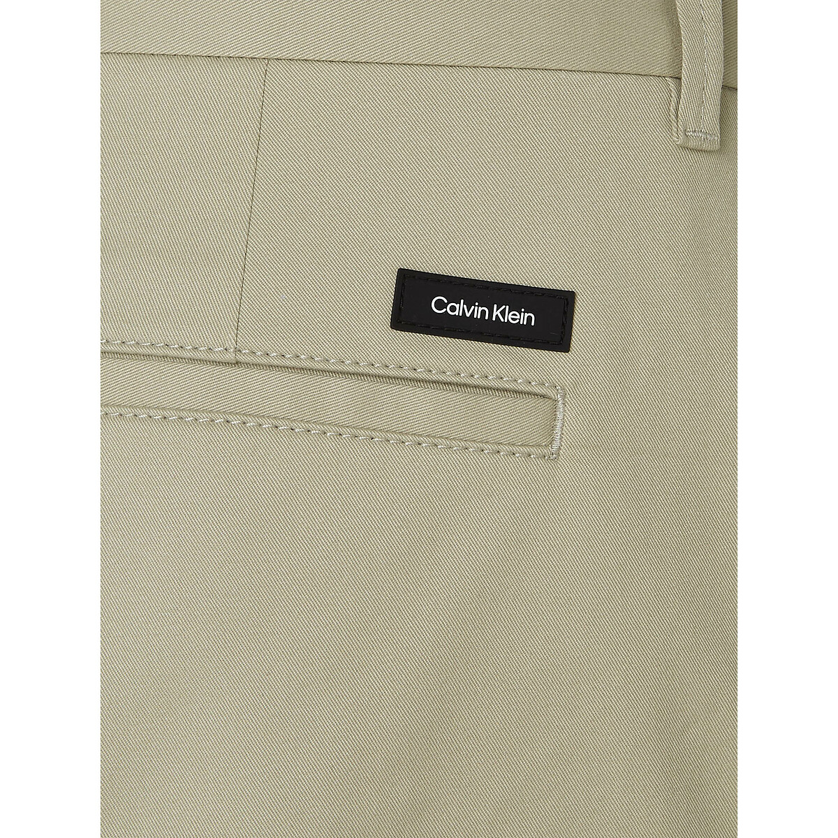 CALVIN KLEIN<br>Calças chino slim em sarja