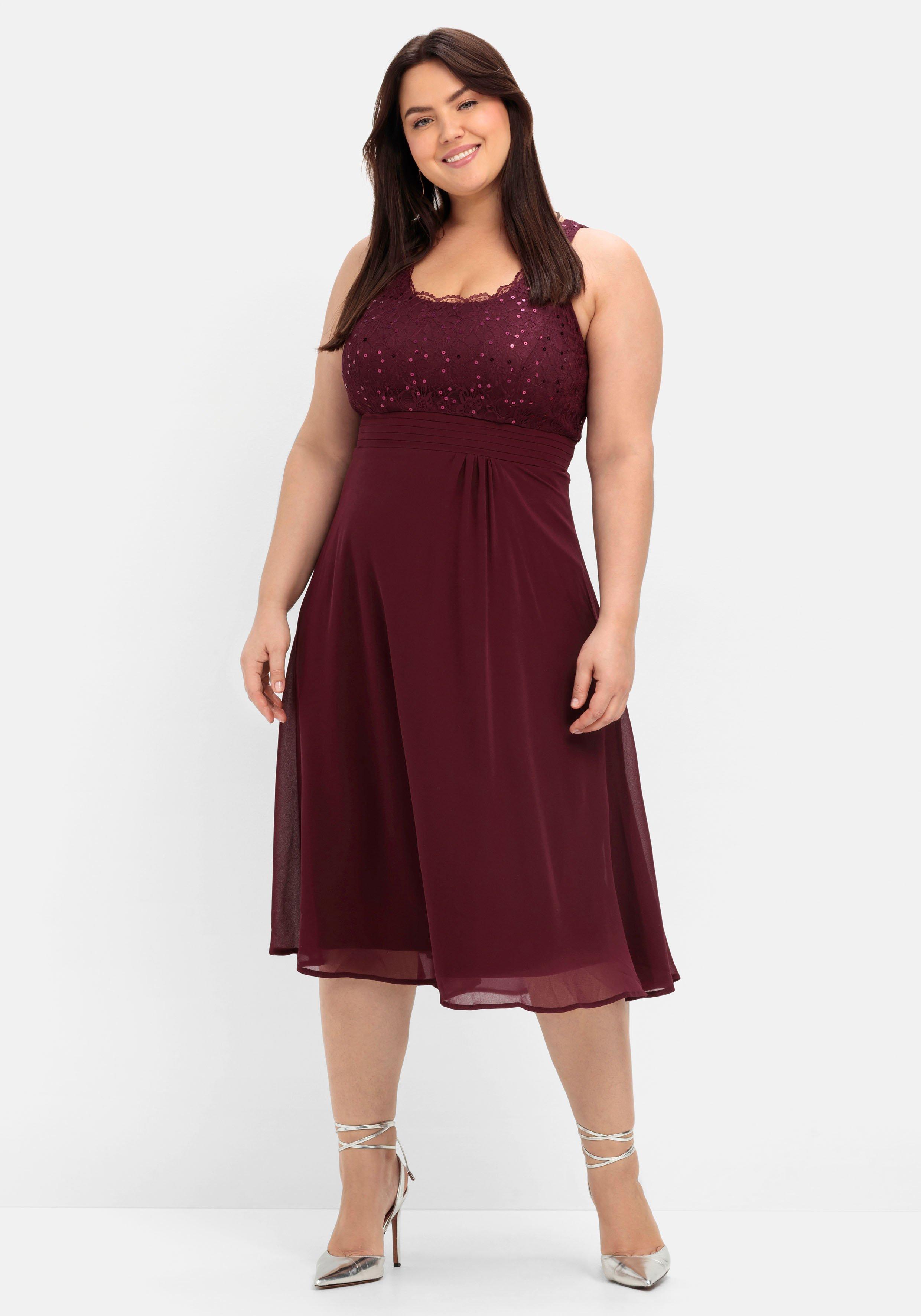 Abendkleid mit Spitze
