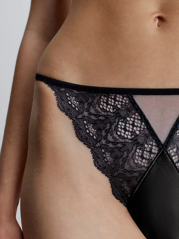 tanga de renda