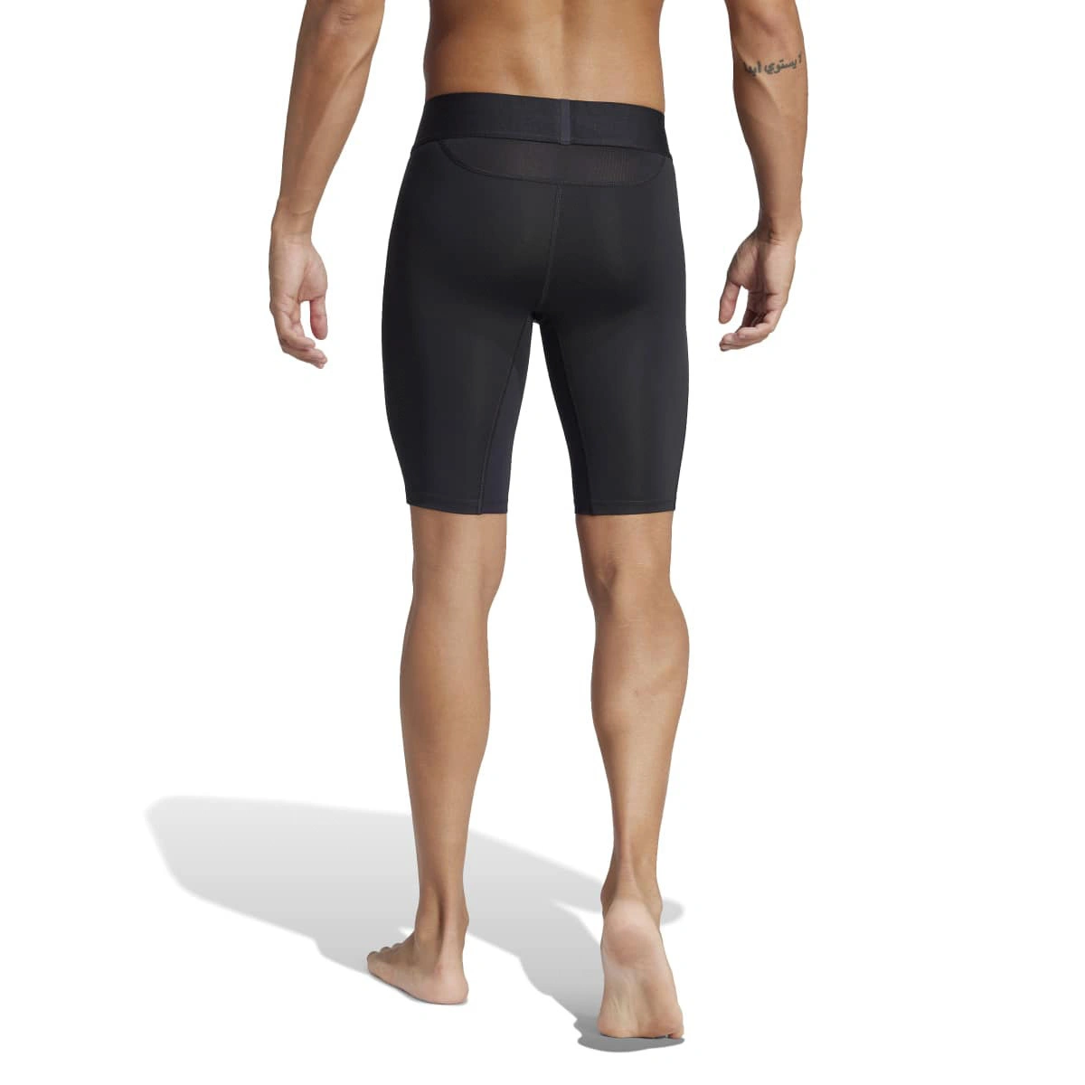 Leggings curtas adidas Techfit