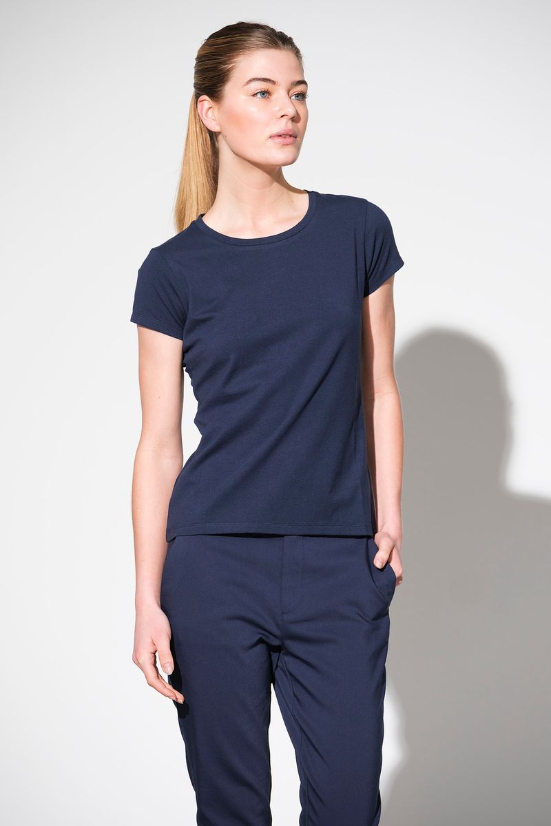T-SHIRT BÁSICA
