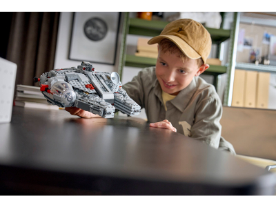 LEGO SMART Play™: Millennium Falcon™ (75426)