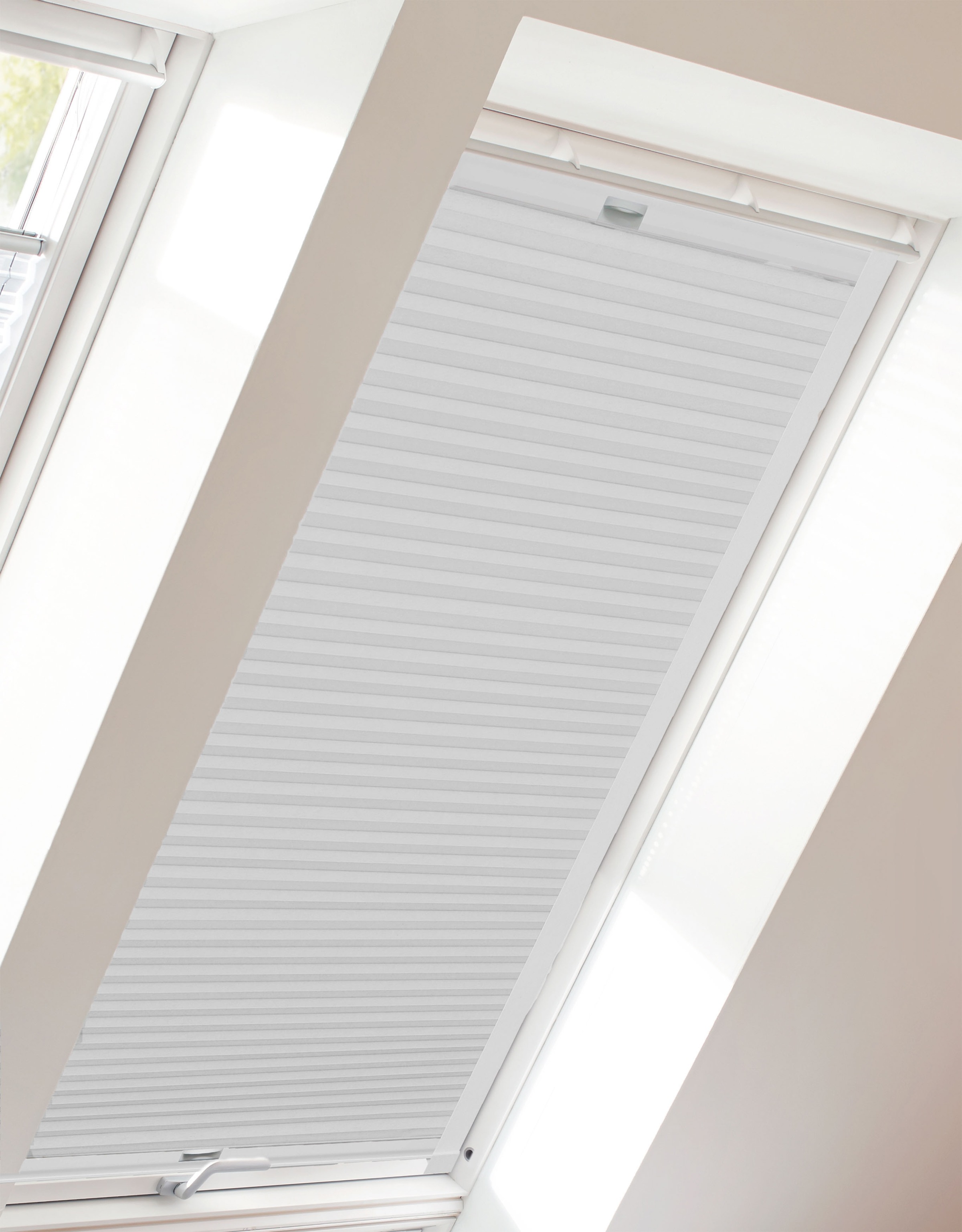 sunlines Dachfensterplissee »StartUp Style Honeycomb TL« Lichtschutz verspannt mit Führungsschienen