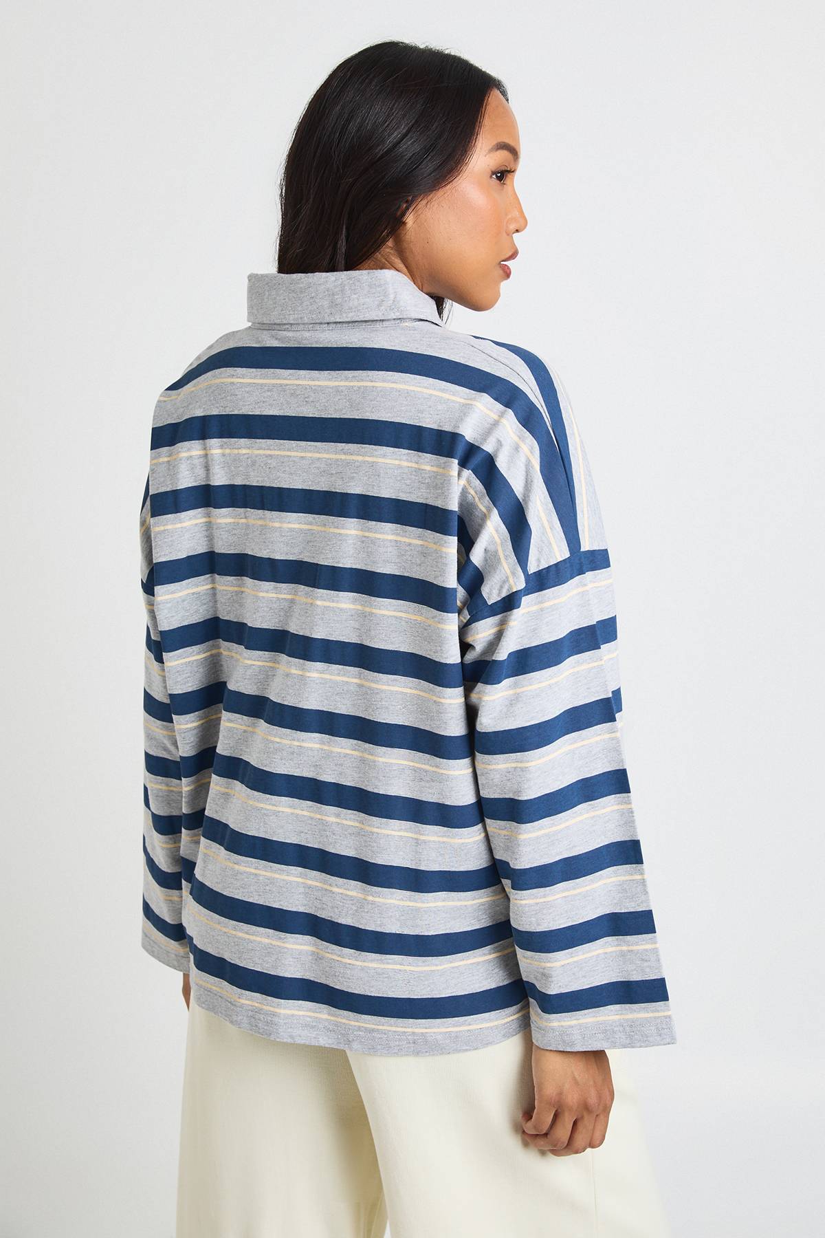 boohoo T-shirt De Maternité À Col Et Rayures