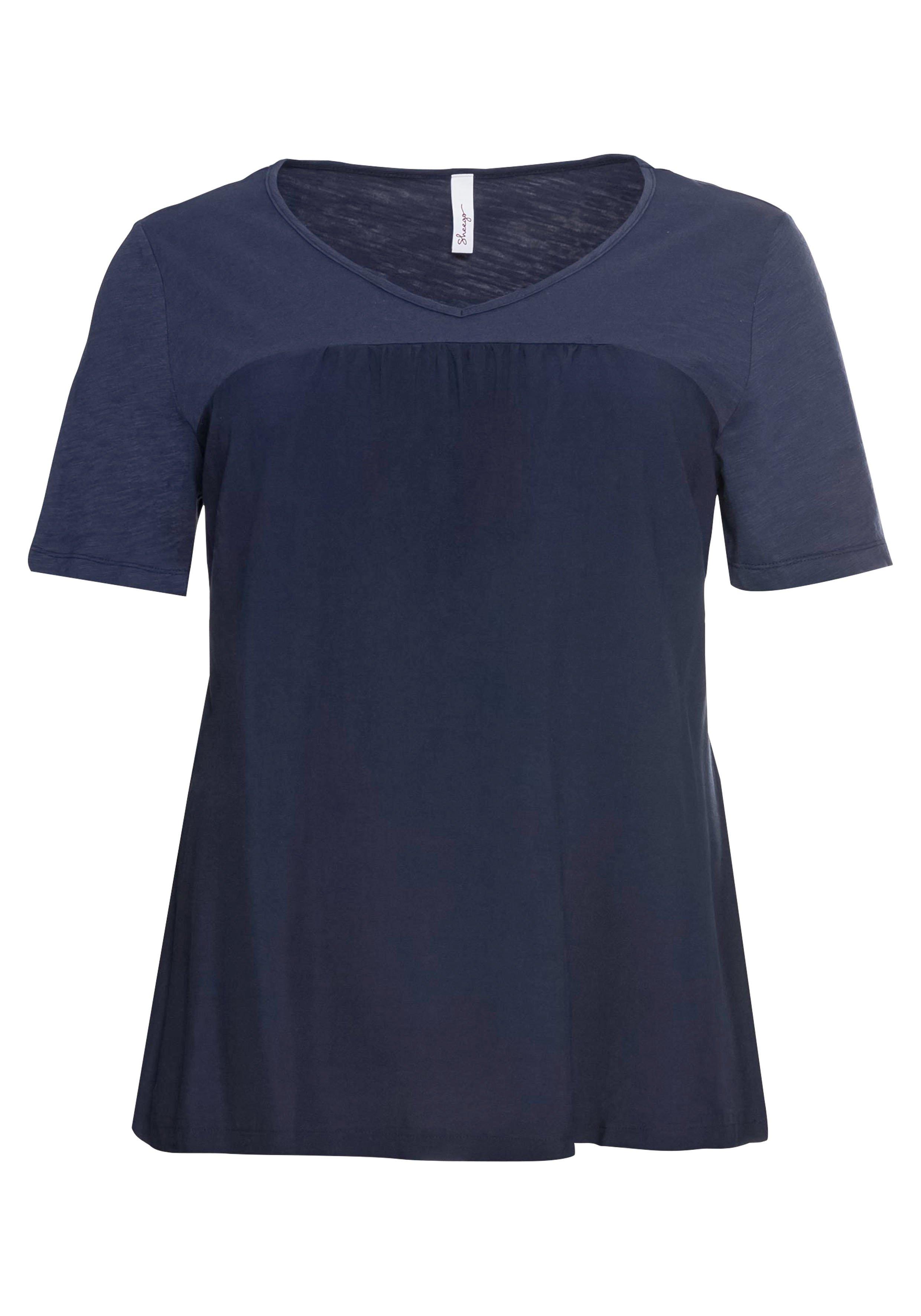 Shirt im Materialmix, in A-Linie
