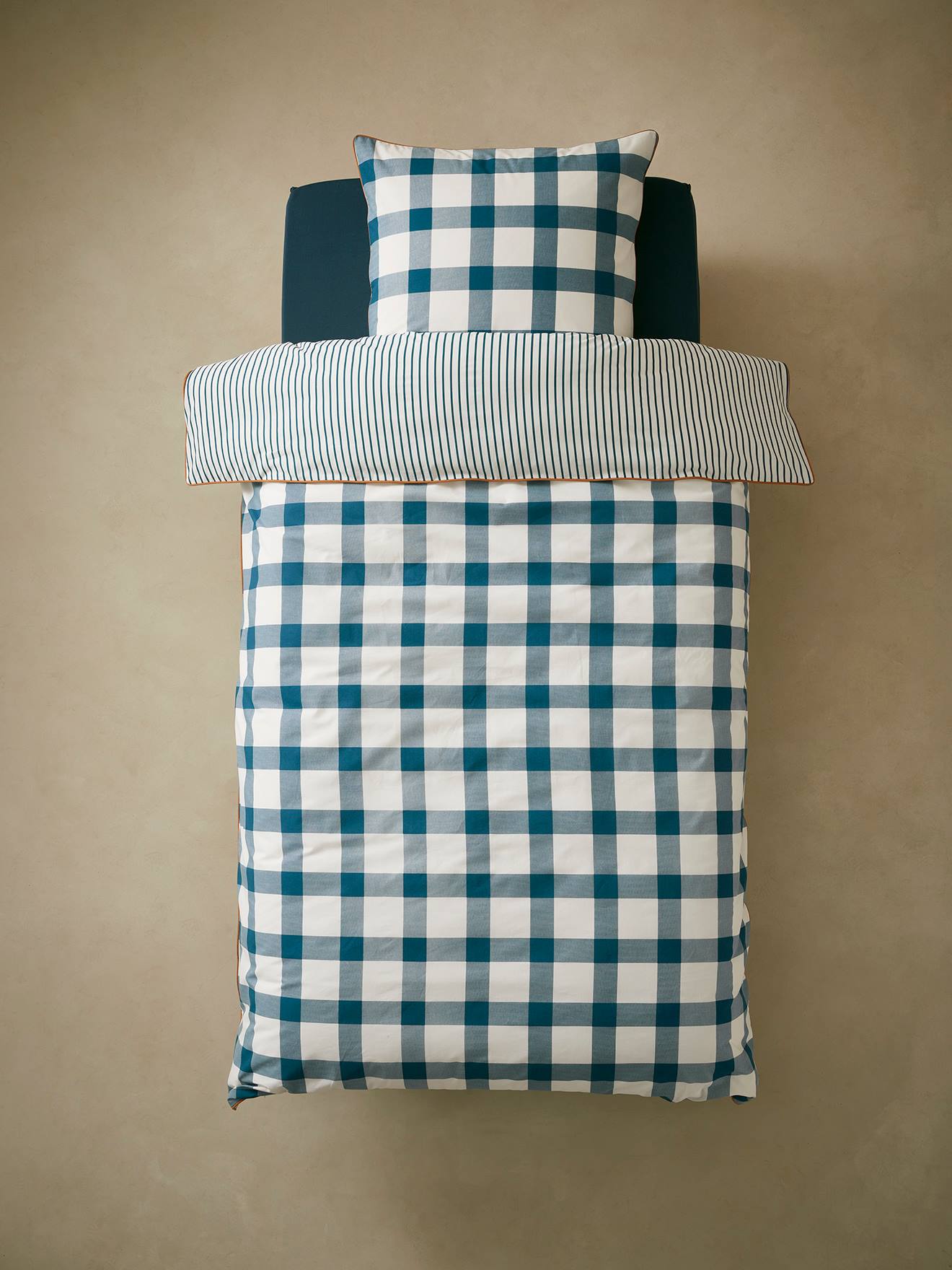 Conjunto infantil de capa de edredom e fronha CARREAUX com estampa azul escura