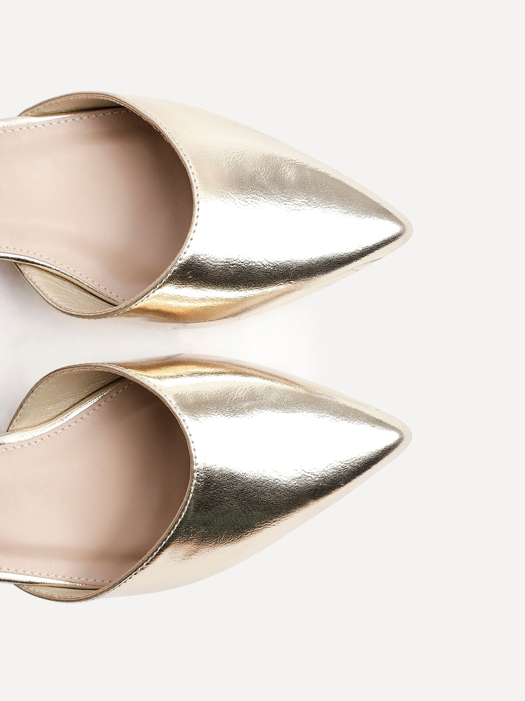 Goud - Linzi Dolly pumps met lage blokhak en wijde pasvorm