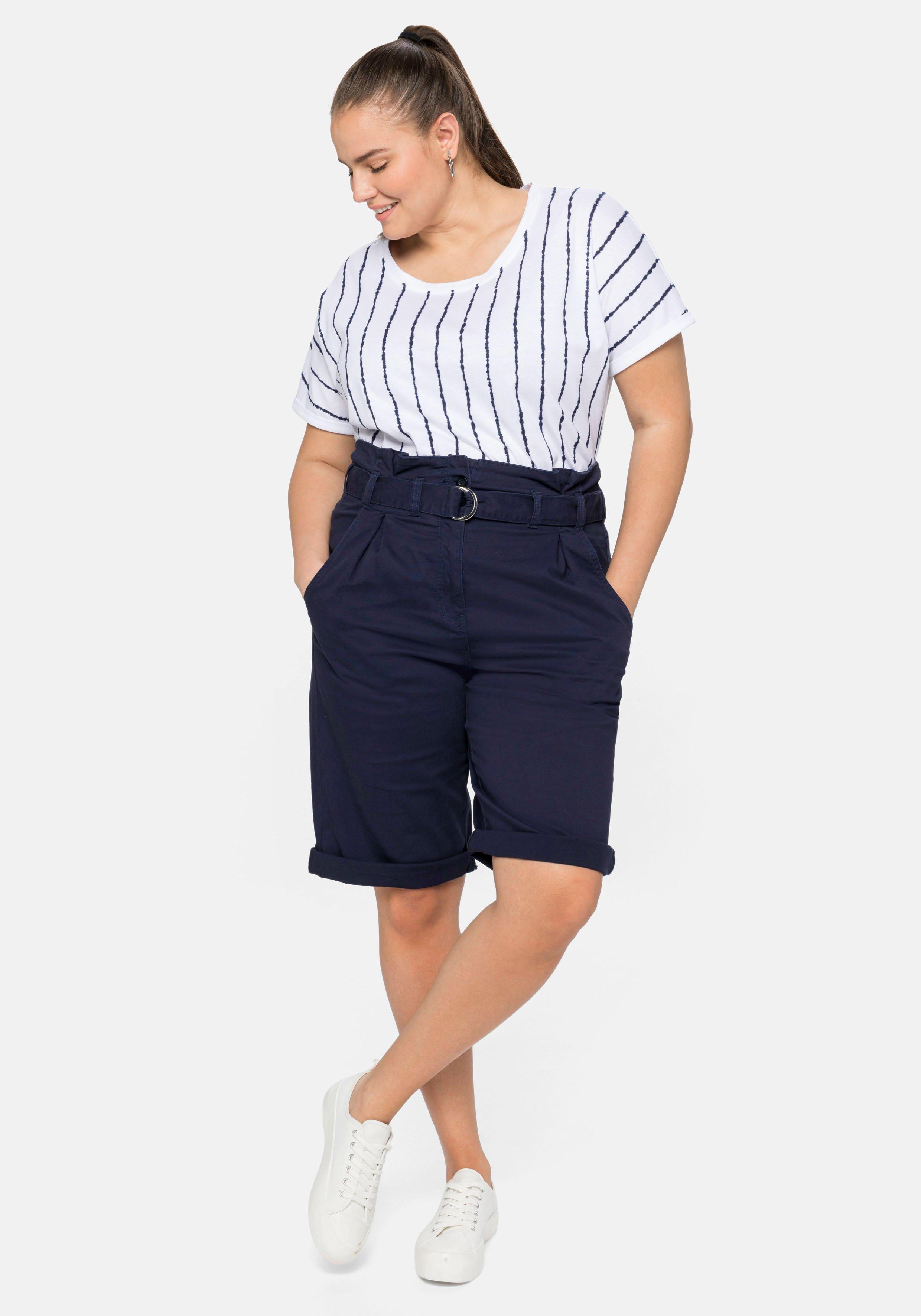 Twill-Bermudas mit High-Waist-Bund und Gürtel