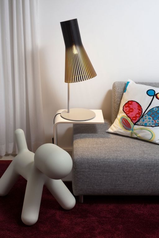 Secto Design Secto 4220 tafellamp walnoot