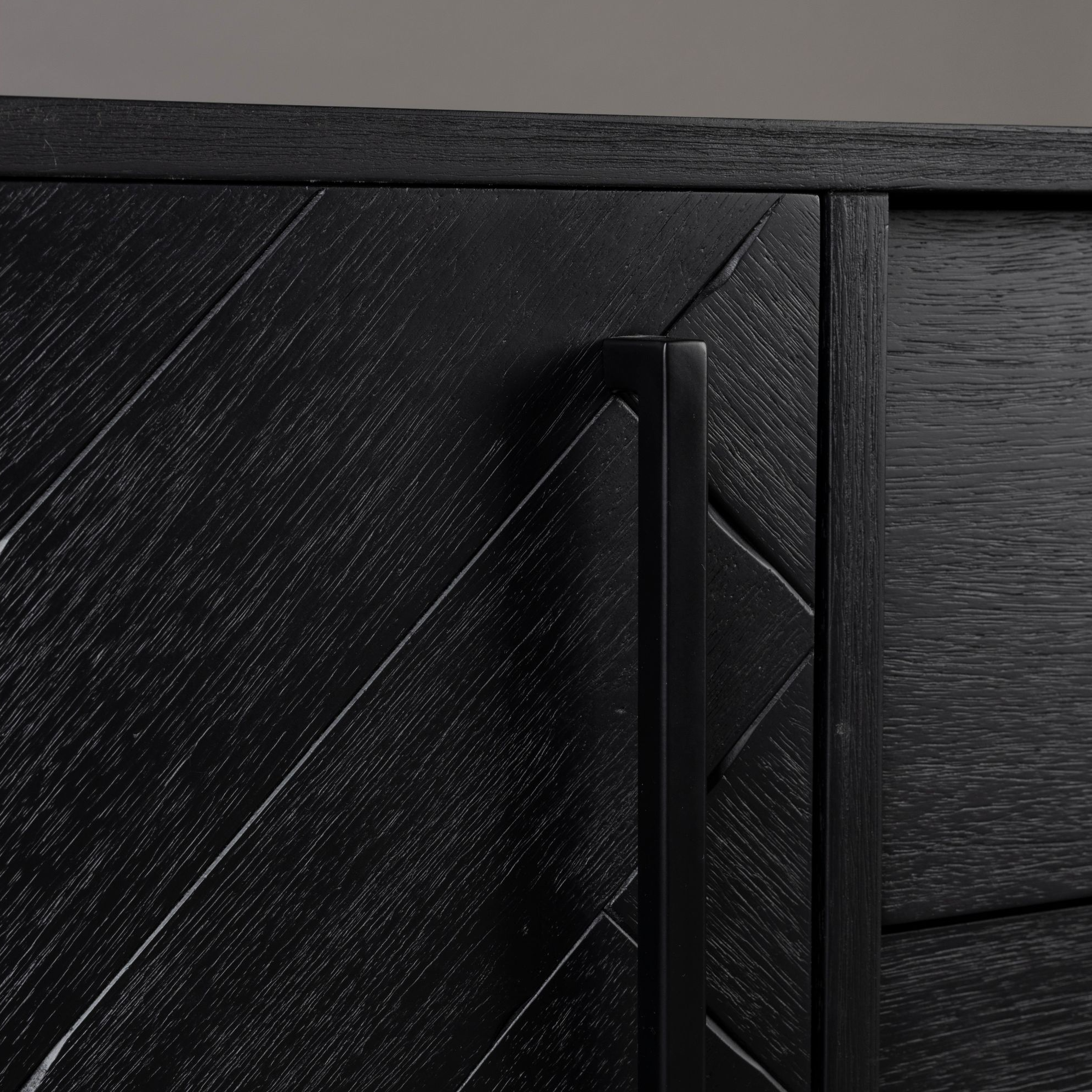 Dutchbone Class Dressoir Laag Acaciahout Zwart