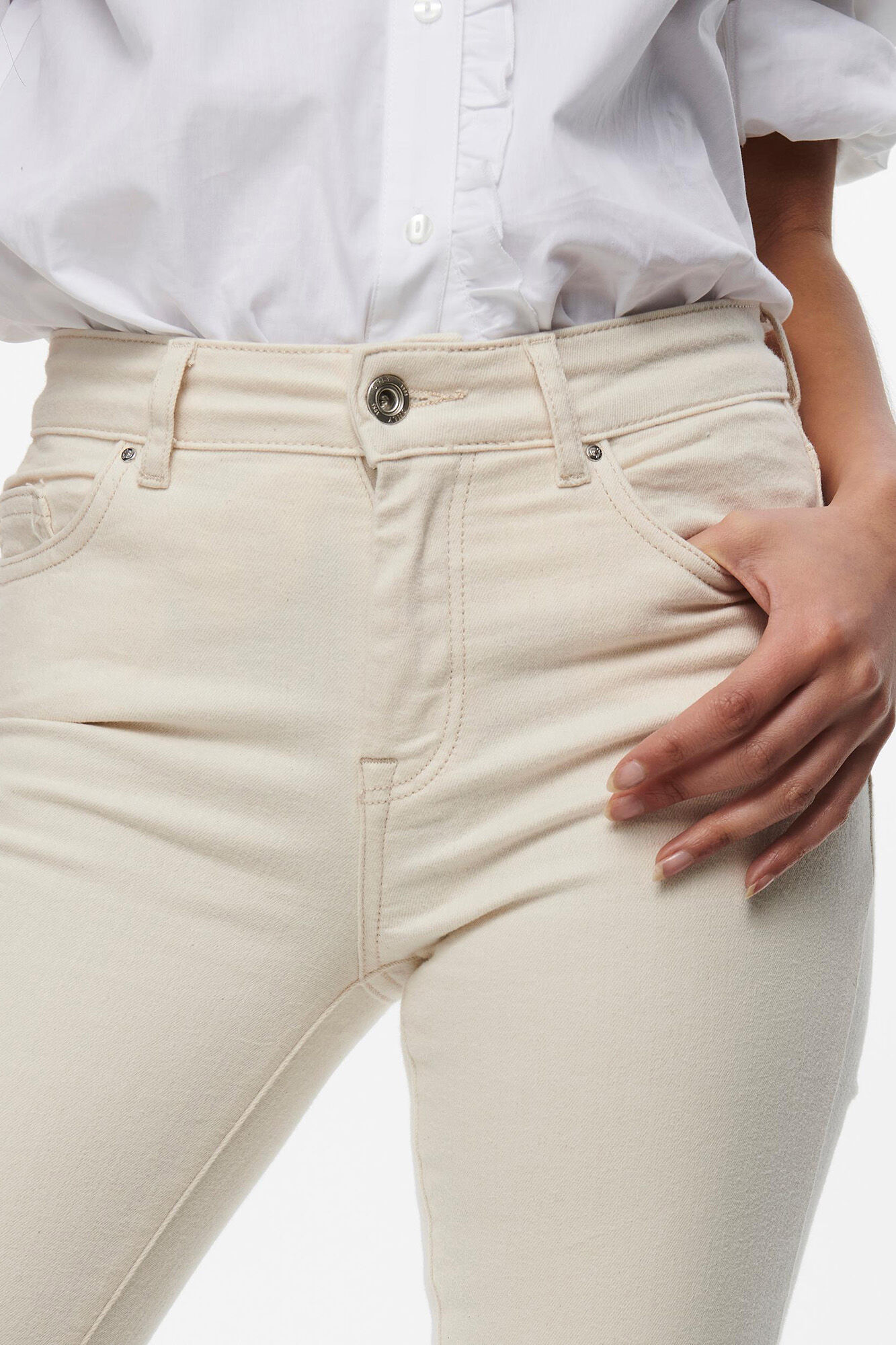 calça jeans reta