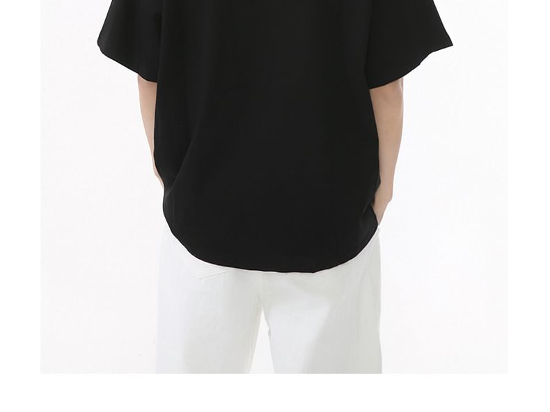 FAERIS - T-shirt met korte mouwen, ronde hals en geborduurde letters