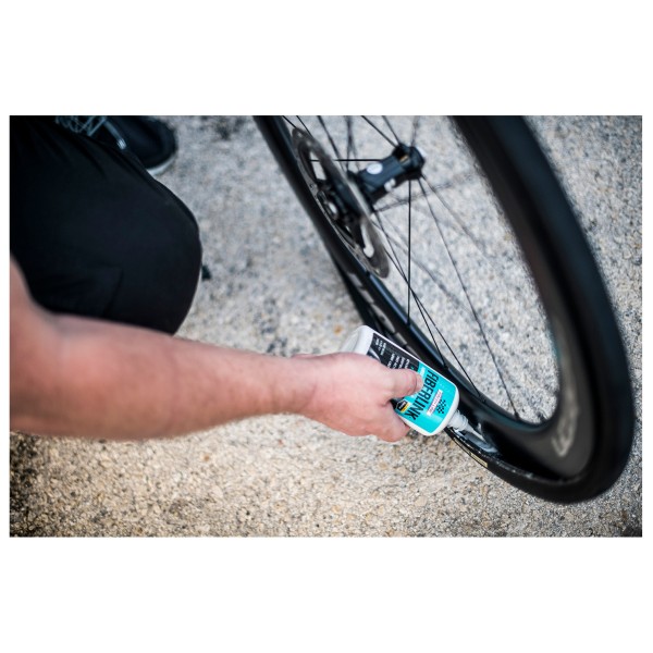 Finish Line - Tubeless Reifendichtmittel - Accessoires pneus & chambres à air