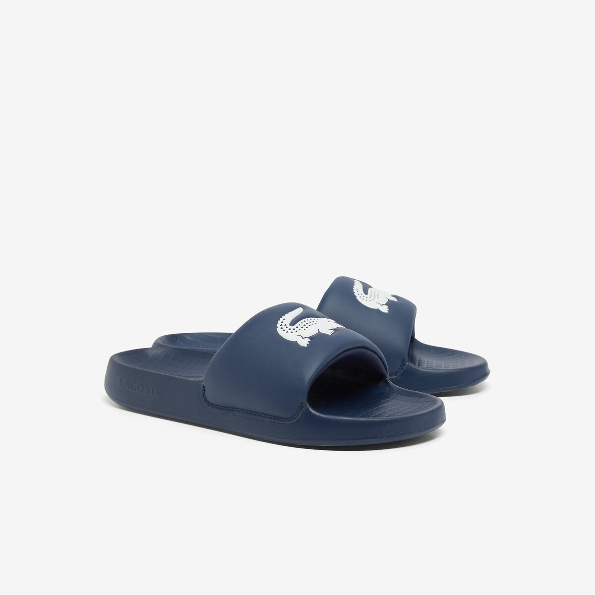 LACOSTE<br>Chinelo Serve Slide Croco 1.0