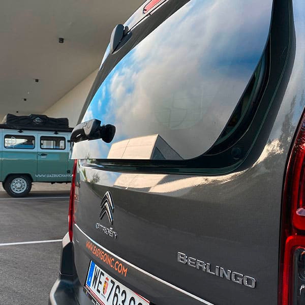 easygoinc. Heckscheiben-Aufsteller für PSA Vans, 1 Stk.