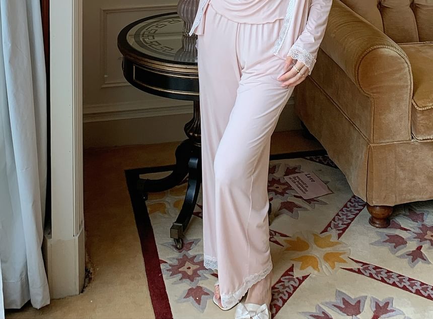 Borneben - Pyjamaset: V-hals kanten paneel gerimpelde crop top + jas + broek