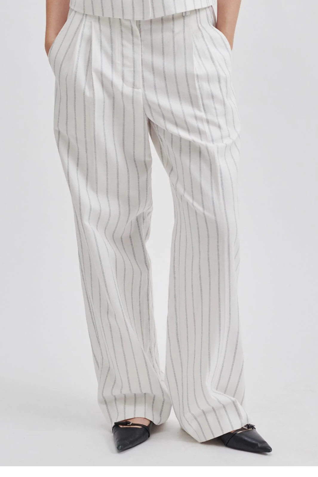 Second Female Esana Trousers