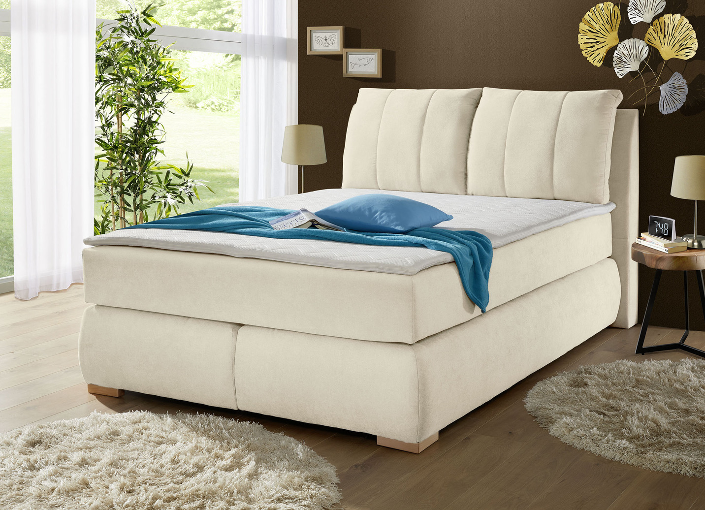 Boxspringbett mit Topper