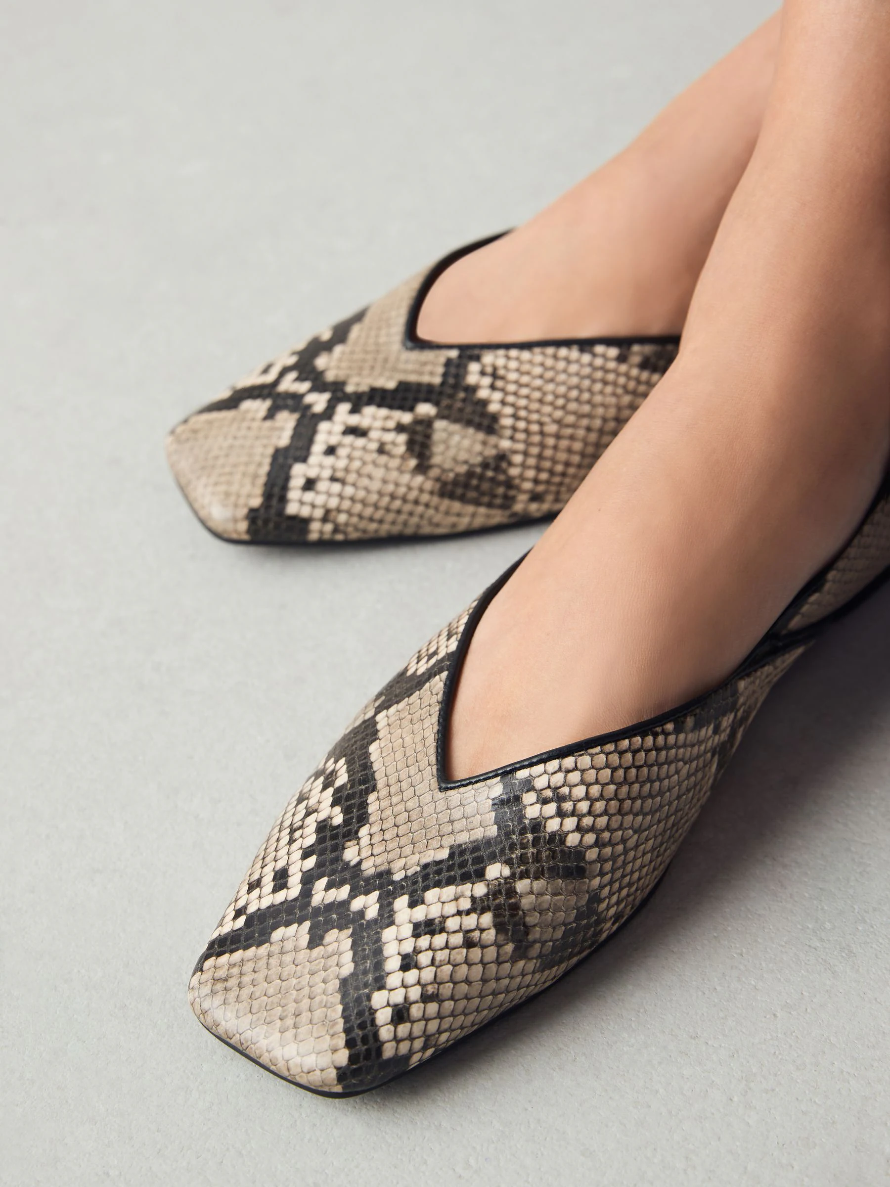 Slangenprint - Forever Comfort® ballerina's met vierkante neus