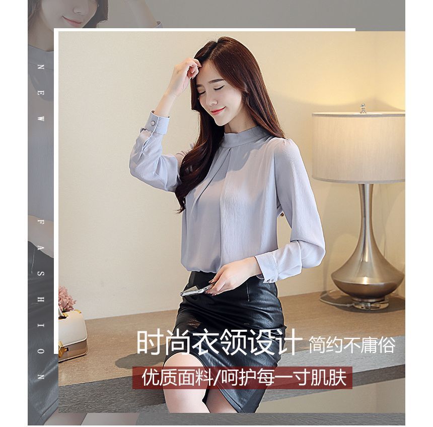 Sienne - Effen blouse met nephals