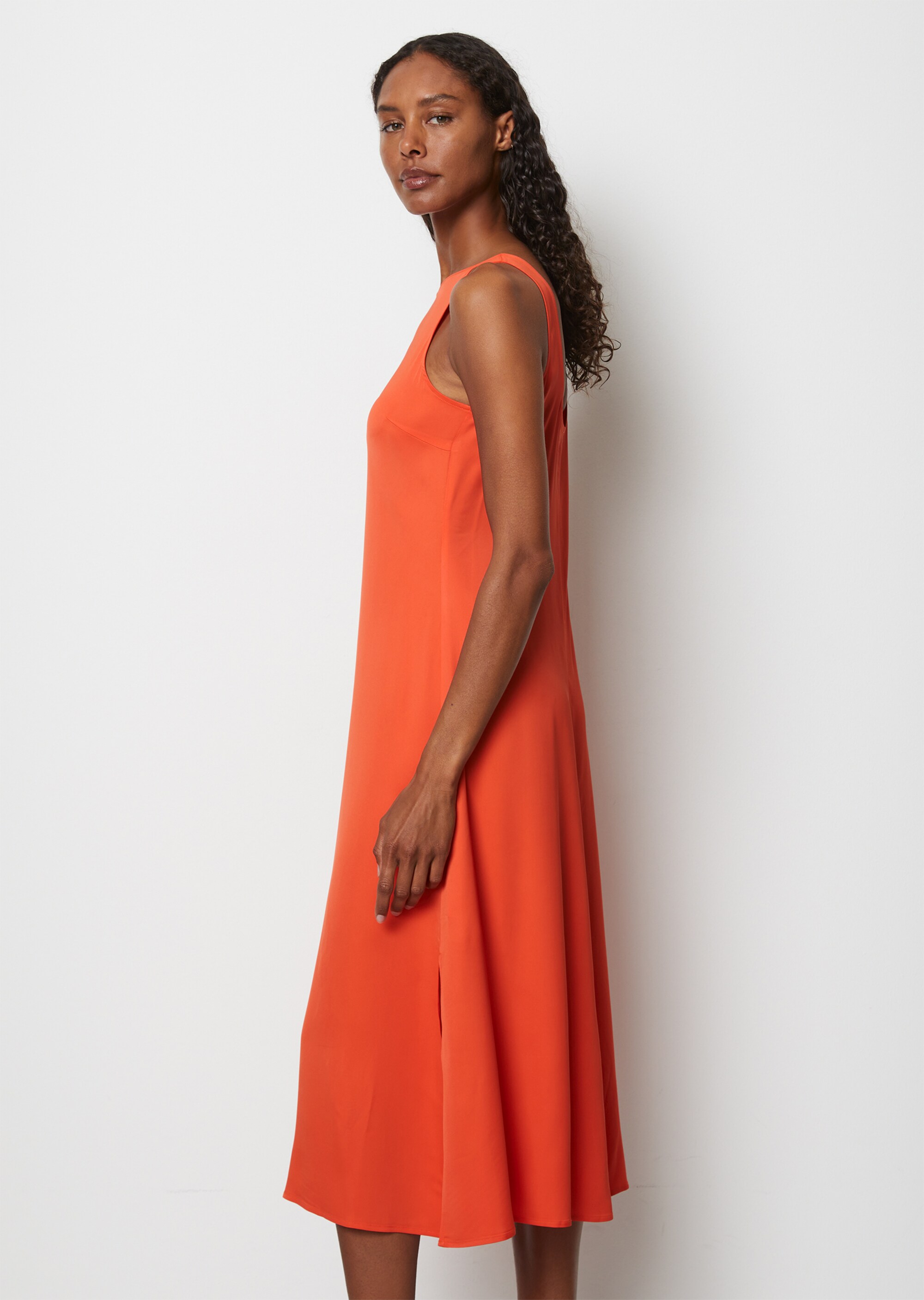 Ärmelloses Kleid relaxedaus Viskose-Satin