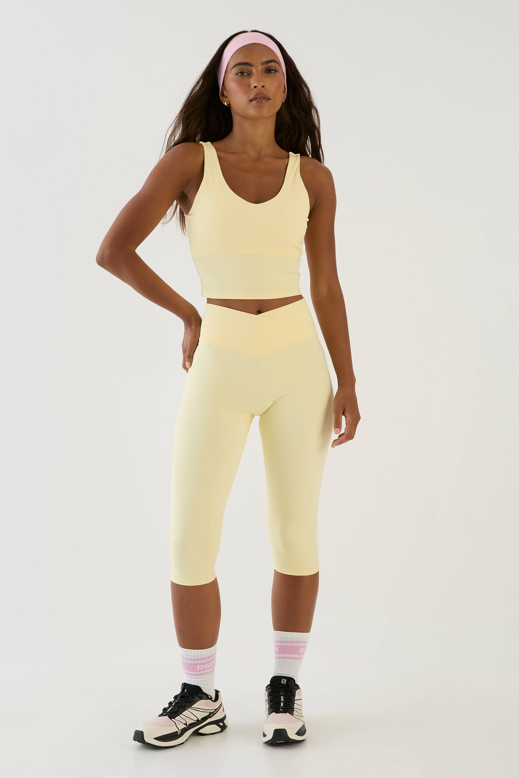 Legging Capri Taille Haute Sculptant Avec Ceinture Croisée Dsgn Studio