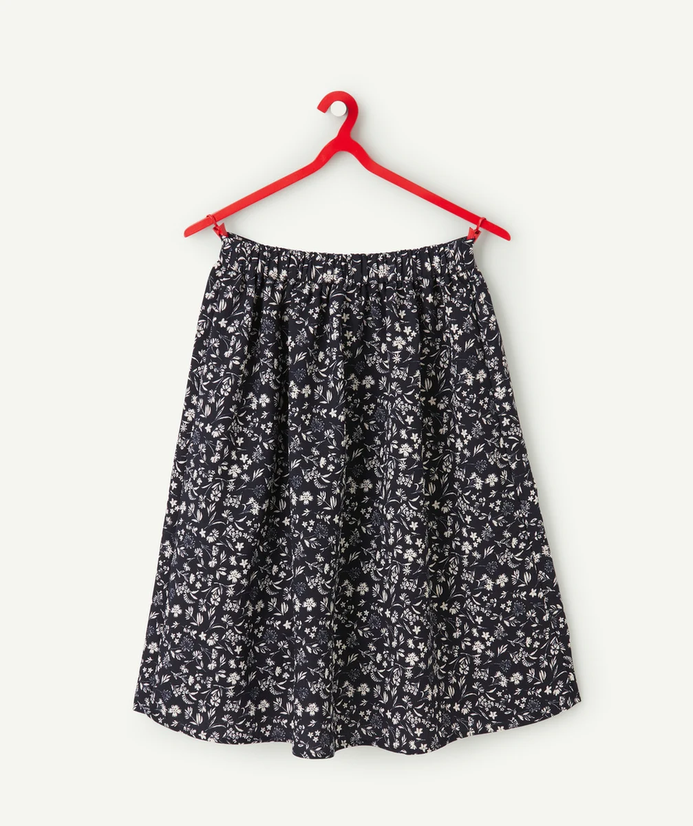 JUPE BOUTONNÉE FILLE EN FIBRES RECYCLÉES BLEU MARINE ET IMPRIMÉ FLEURI BLANC