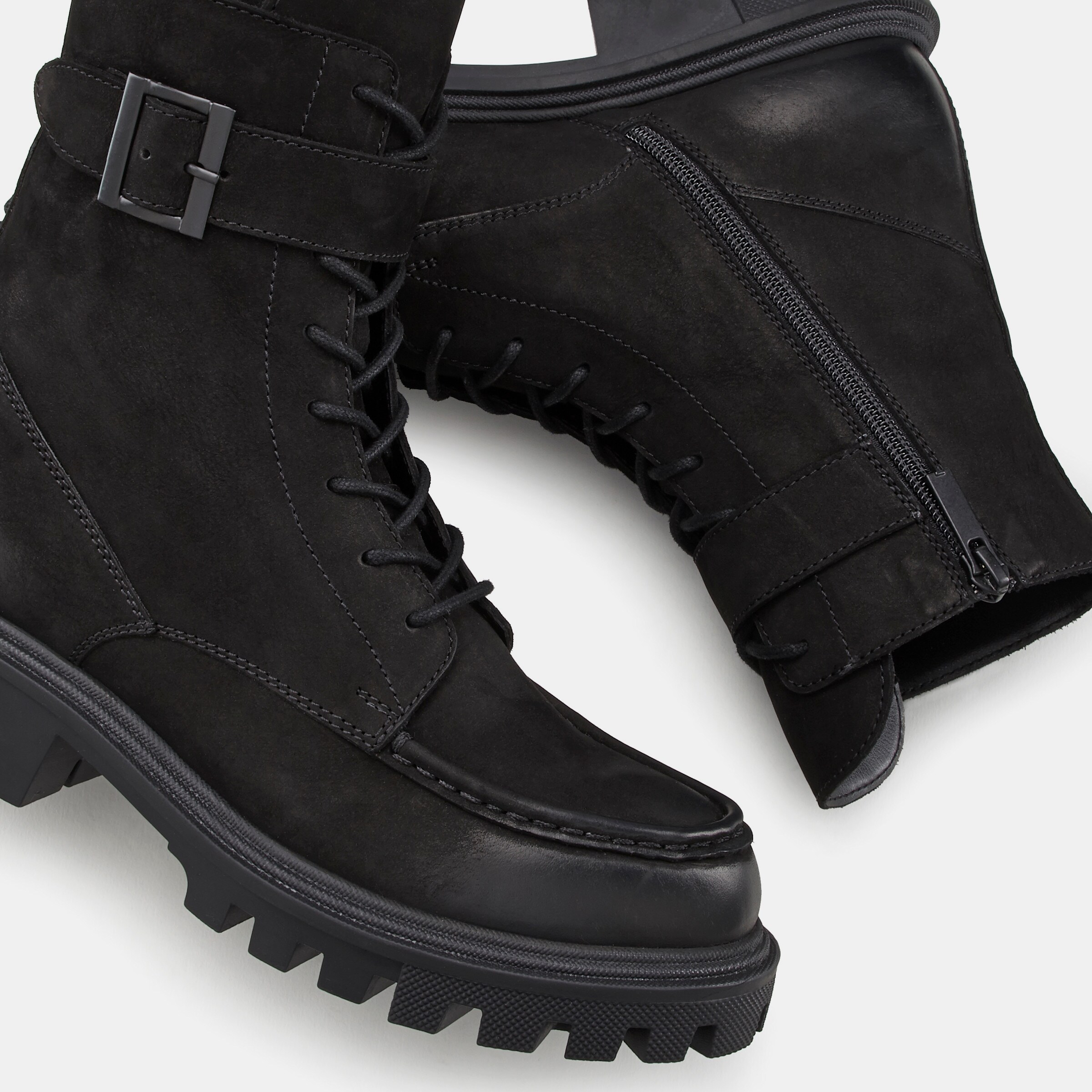 Schnürboots