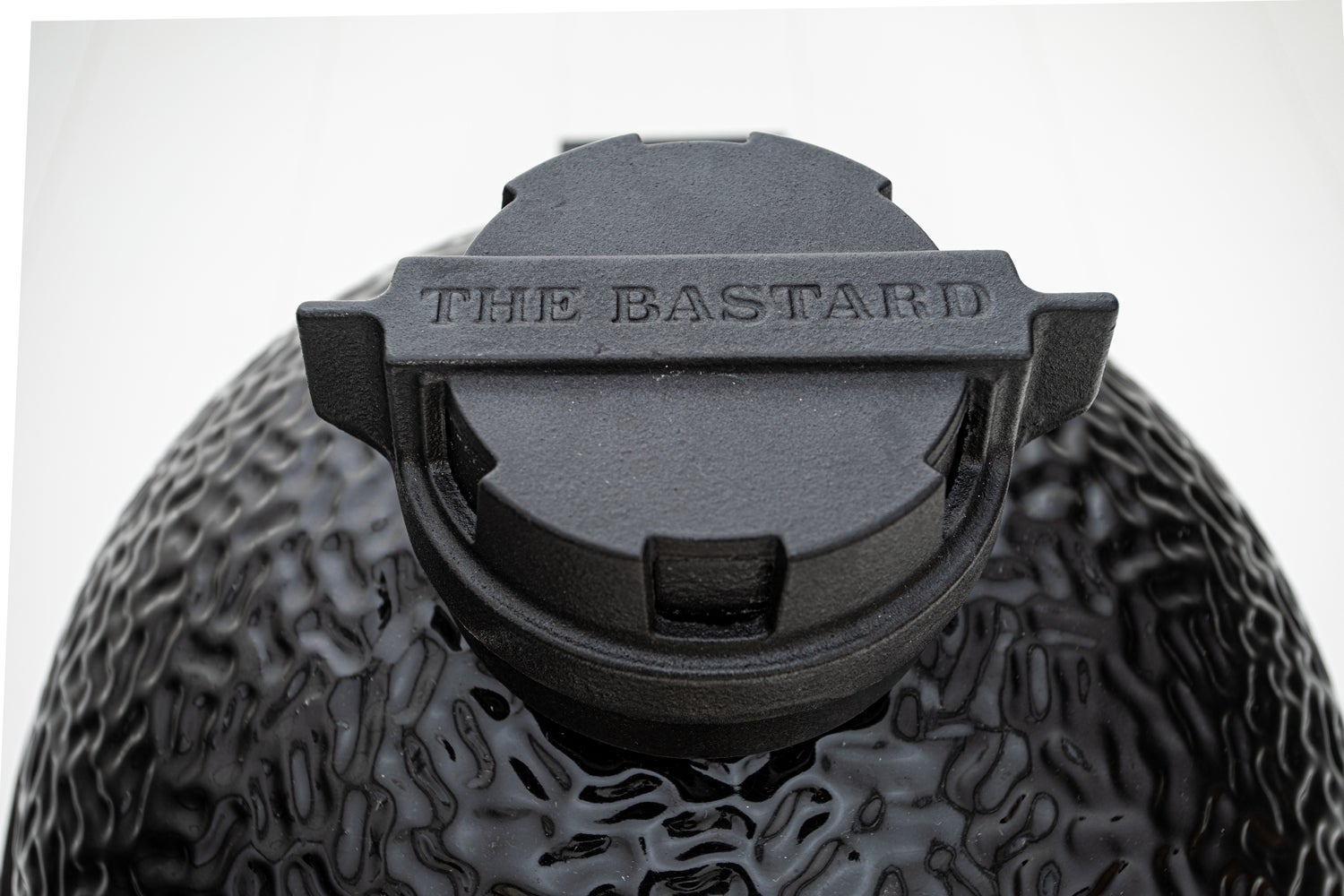 The Bastard kamado barbecue Classic Compact 2021 D 39 H 60 cm